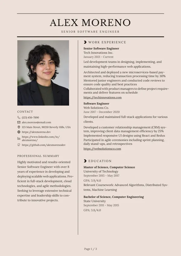 Preview of the Vintage Newspaper resume template: With sidebar, Square photo